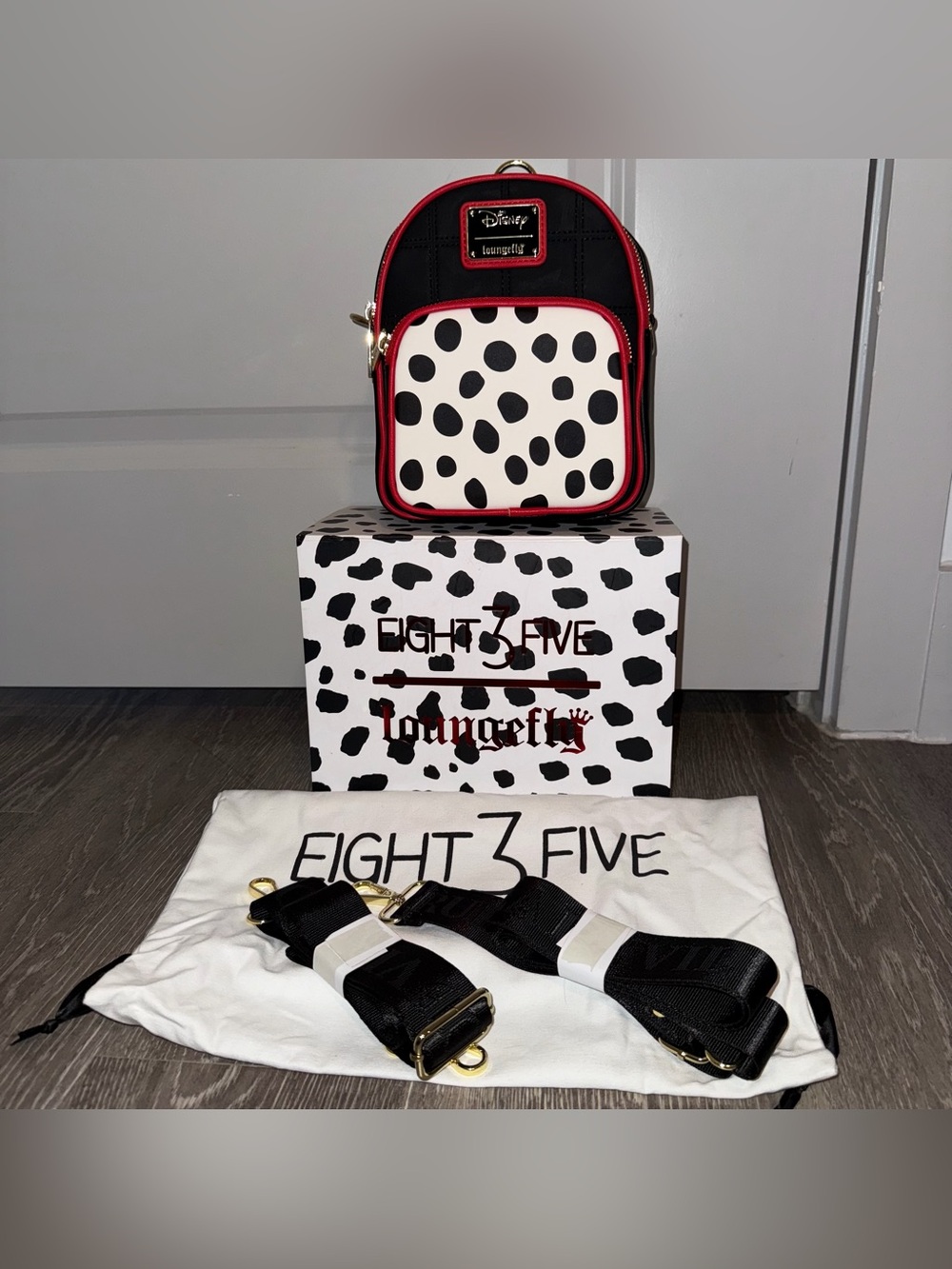 Loungefly Disney Cruella De Vil Convertible Mini Backpack